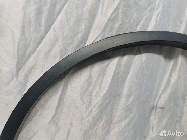 Накладка заднего крыла левого VW Touareg