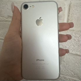 iPhone 7, 32 ГБ