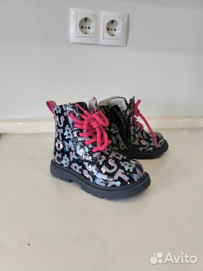 Ботинки для девочки 22