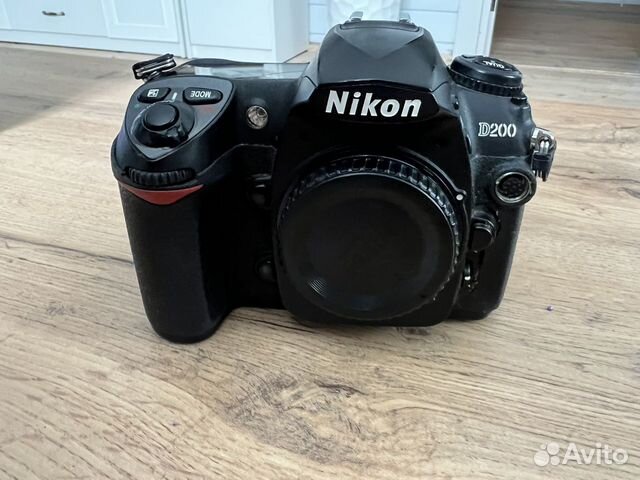 Зеркальный фотоаппарат Nikon D200 объявление продам
