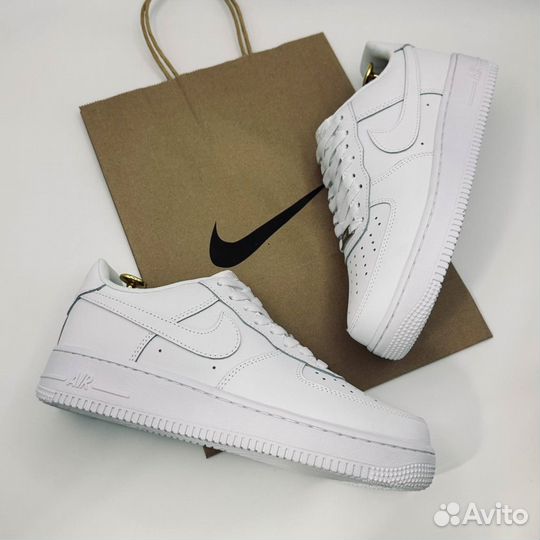 Вечные кроссовки Nike Air Force 1 Low