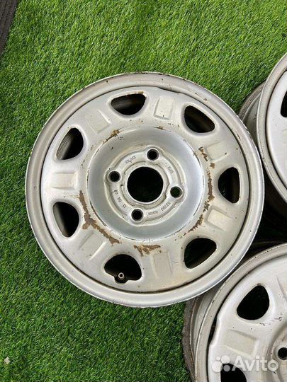 Диски r13 на Chevrolette Spark 3шт