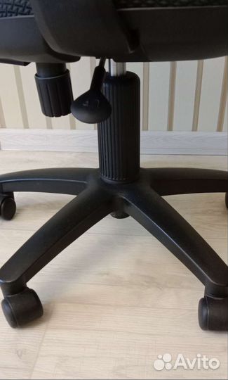 Компьютерное кресло