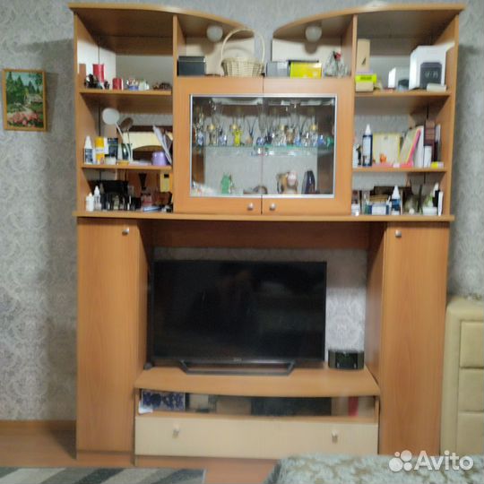 Стенка в гостиную
