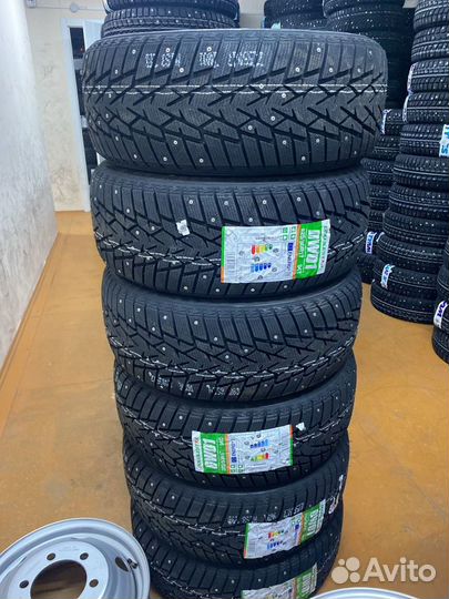 DoubleStar DW01 225/50 R17