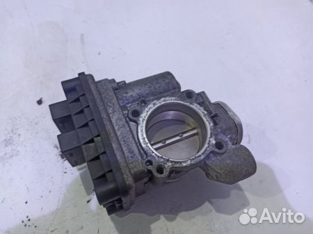 Дроссельная заслонка Mercedes W414 Vaneo