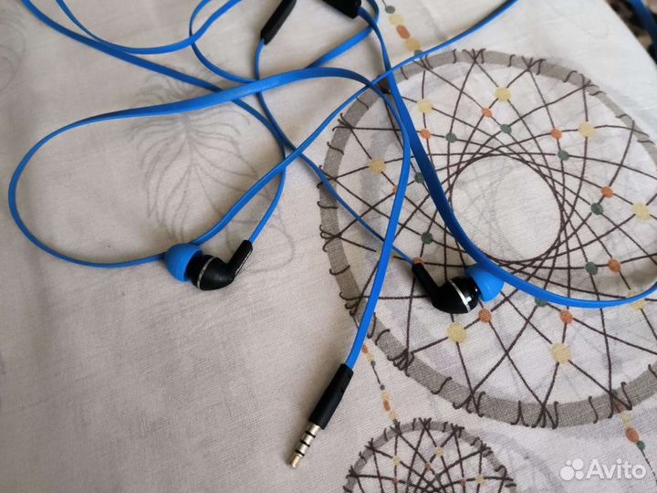 Микронаушники