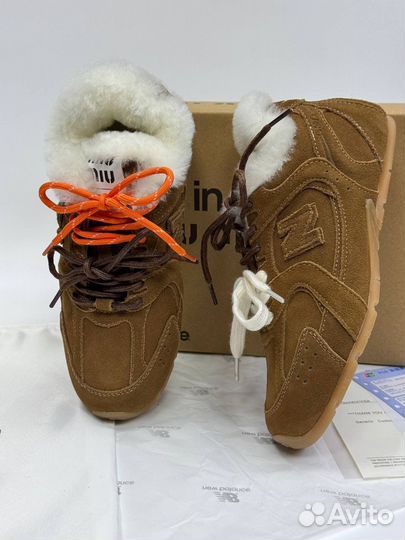 Кроссовки женские зимние