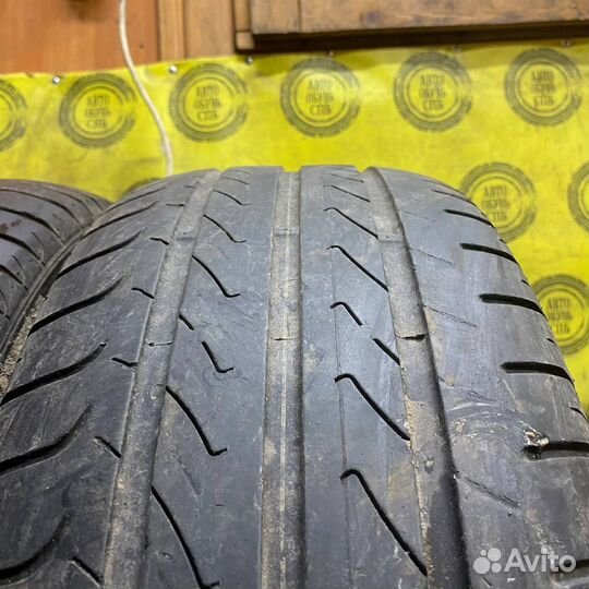 GT Radial Champiro FE1 215/60 R16 99V