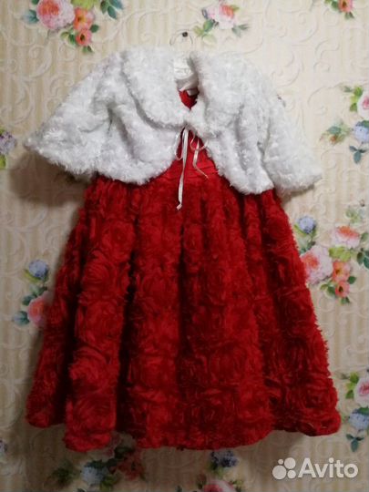 Платье праздничное
