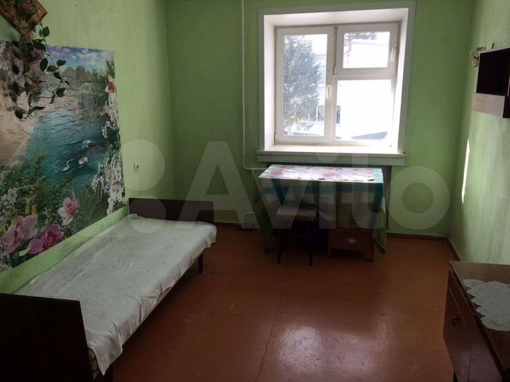 3-к. квартира, 58 м², 2/5 эт.