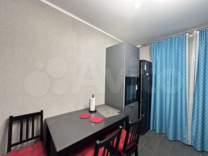 1-к. квартира, 37 м², 8/17 эт.