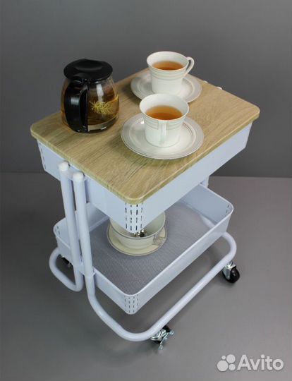 Столик-этажерка