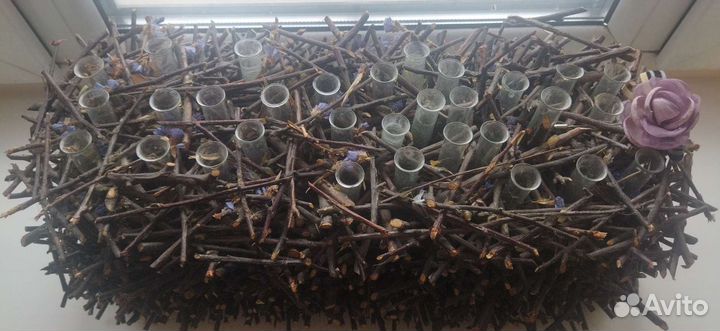 Интерьерная подставка для цветов