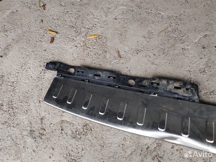 Накладка бампера верхняя Танк 500 2021 - 2024