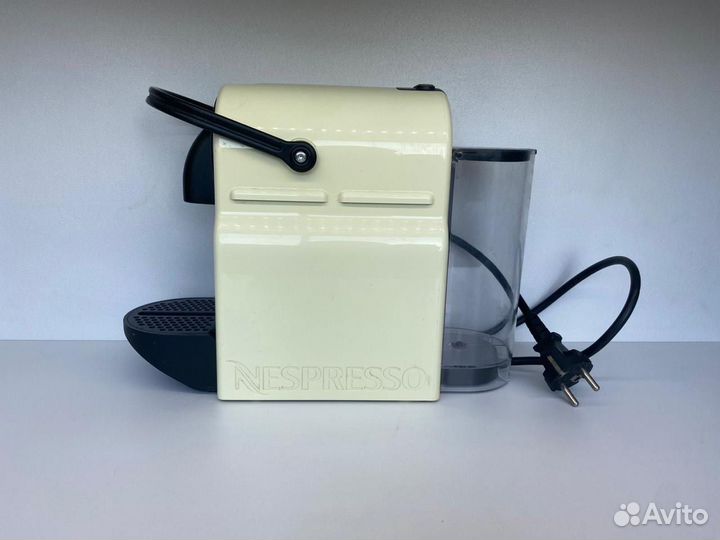 Кофемашина Nespresso Insissia