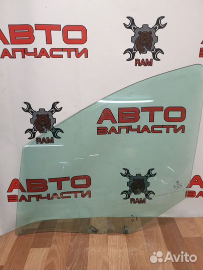 Стекло переднее левое Peugeot 408