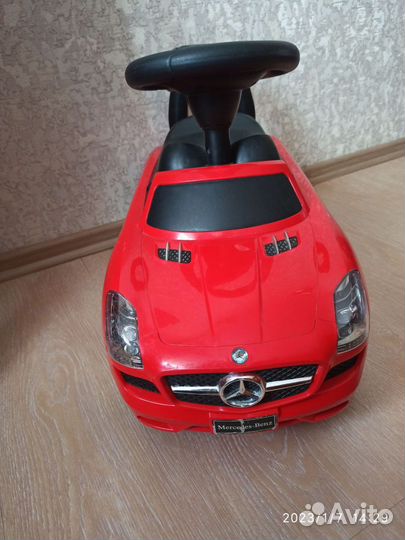 Машинка каталка толокар