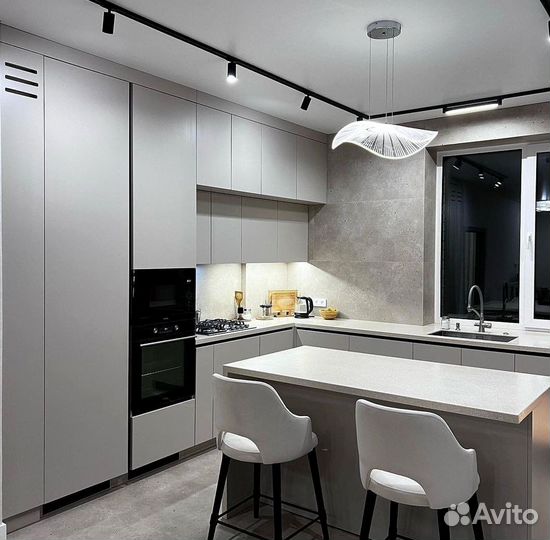 Кухонный гарнитур угловой в потолок