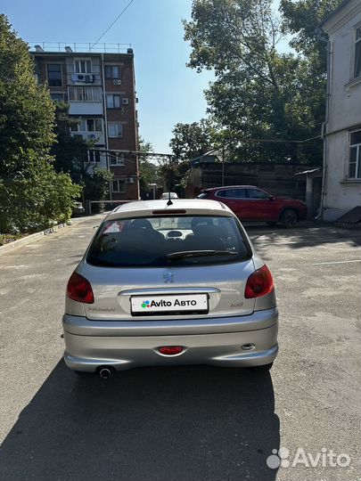 Peugeot 206 1.4 AT, 2005, 82 500 км