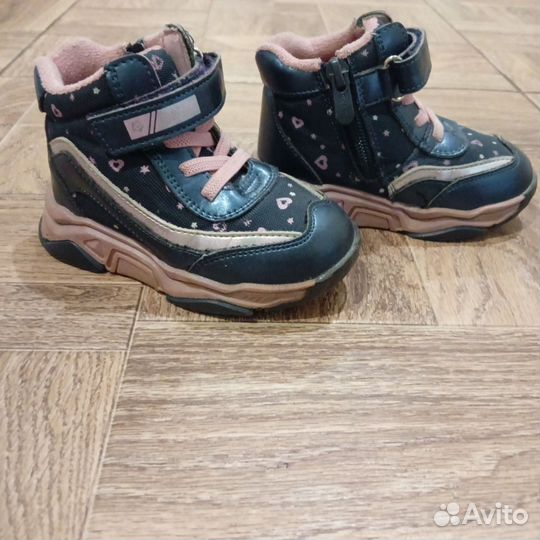 Ботинки для девочки