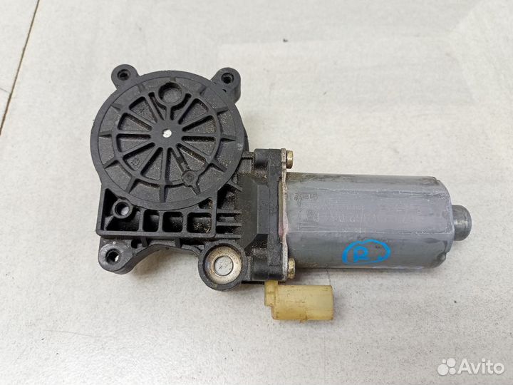 Моторчик правго стеклоподъёмника