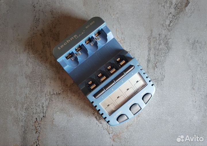 Зарядное устройство technoline BC-900