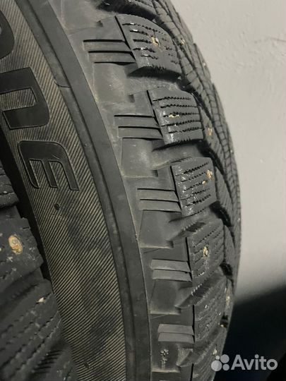 Bridgestone Blizzak Spike-01 225/65 R17