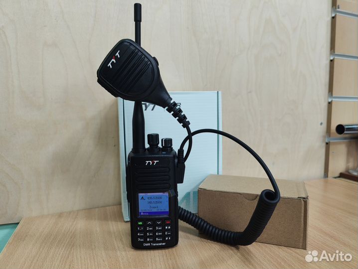 Рация TYT MD-UV390 10W AES256 с тангентой TYT