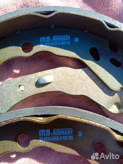 Тормозные колодки задние