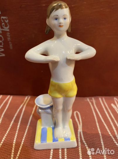 Статуэтки фарфоровые лфз