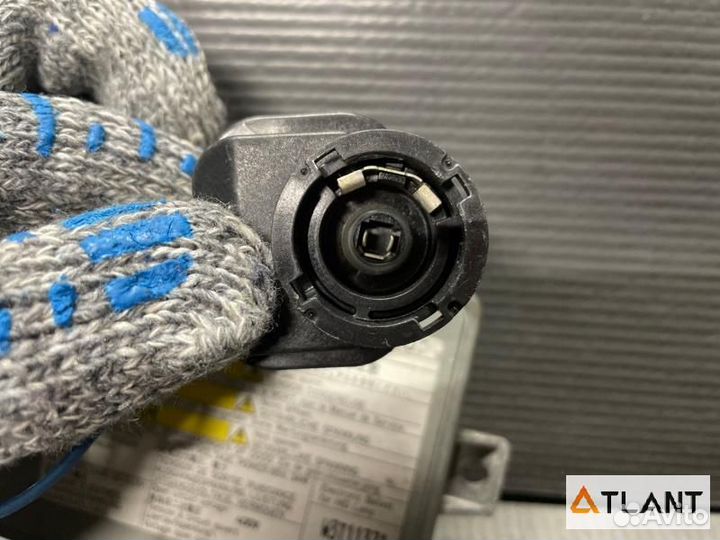 Блок ксенона mazda MPV