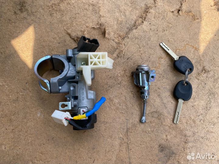 Замок зажигания Hyundai Solaris 2