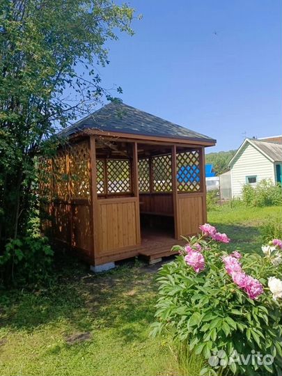 Бригада строителей