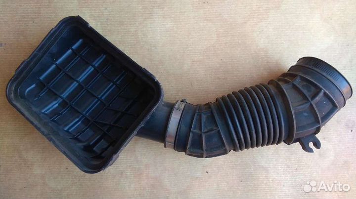 Патрубоквоздушногофильтраsuzuki Cultus J18A