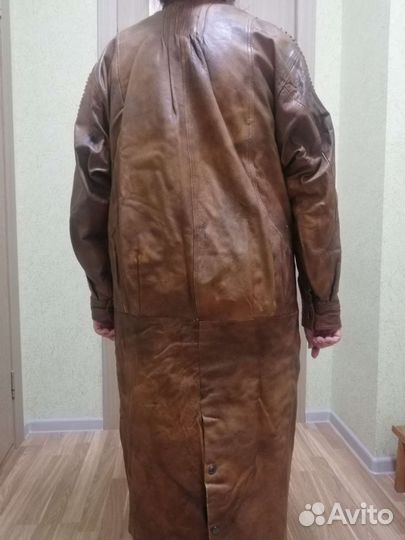 Женский кожаный плащ