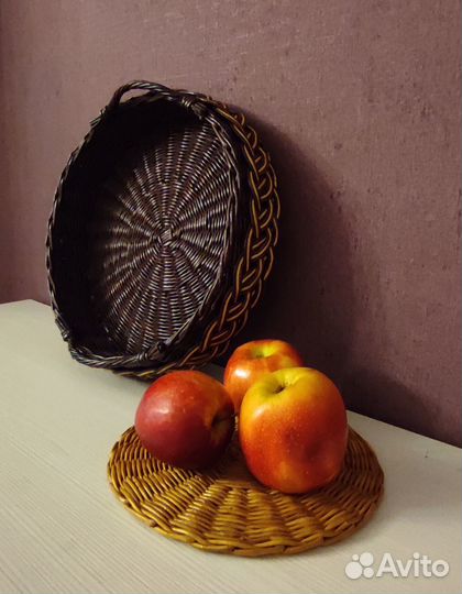 Плетеный поднос