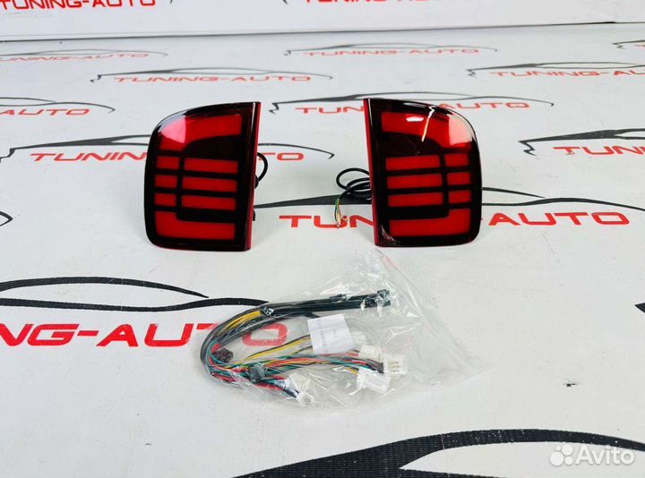 Катафоты Toyota Land Cruiser 200