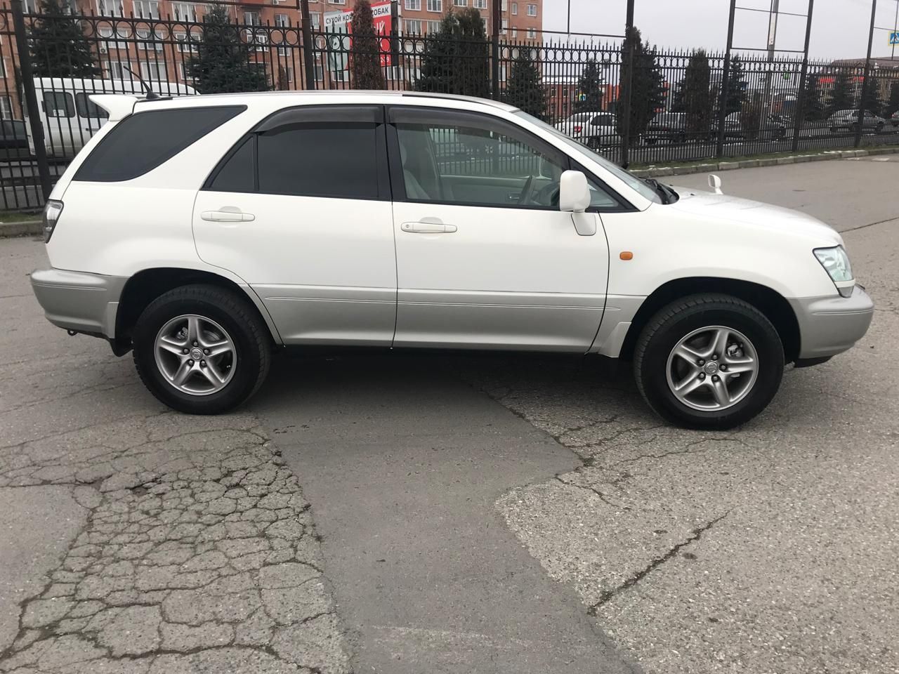 Toyota Harrier: фото из отзыва