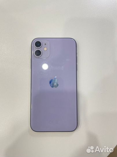 iPhone 11, 64 ГБ