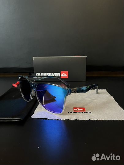 Очки quicksilver