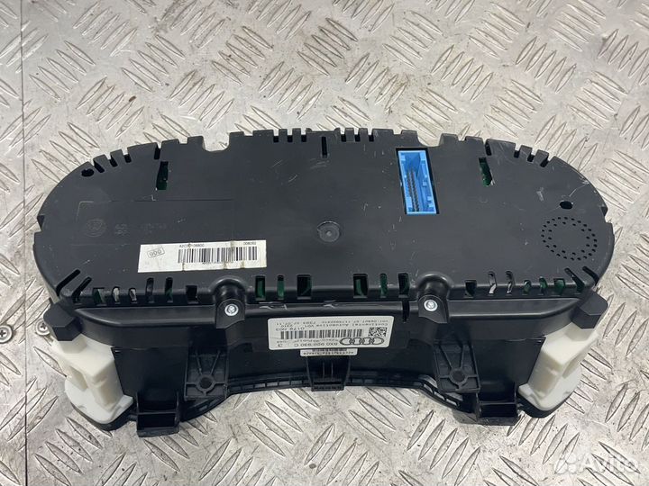 Панель приборов Audi A1