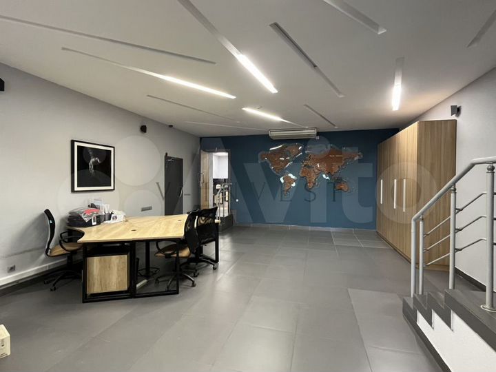 Офис с хорошим ремонтом и парковкой