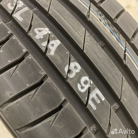 Kumho Ecsta PS71 225/55 R19 99W