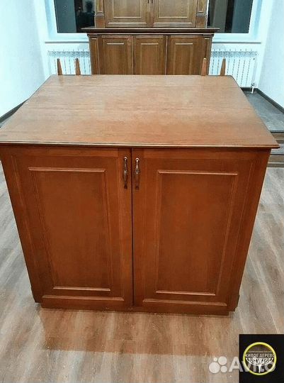 Кoмoд из массива дерева