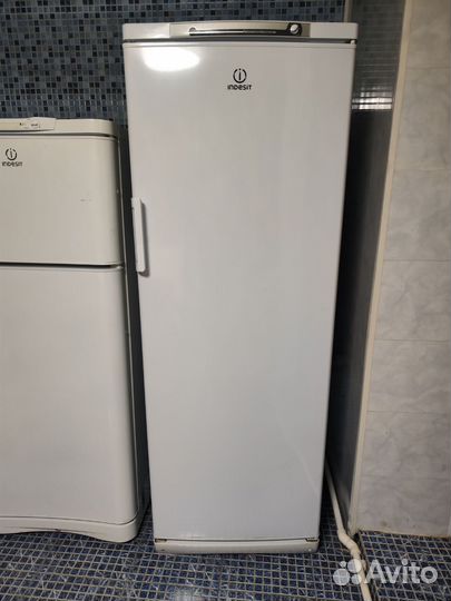 2 шт. Холодильник indesit и морозильник indesit