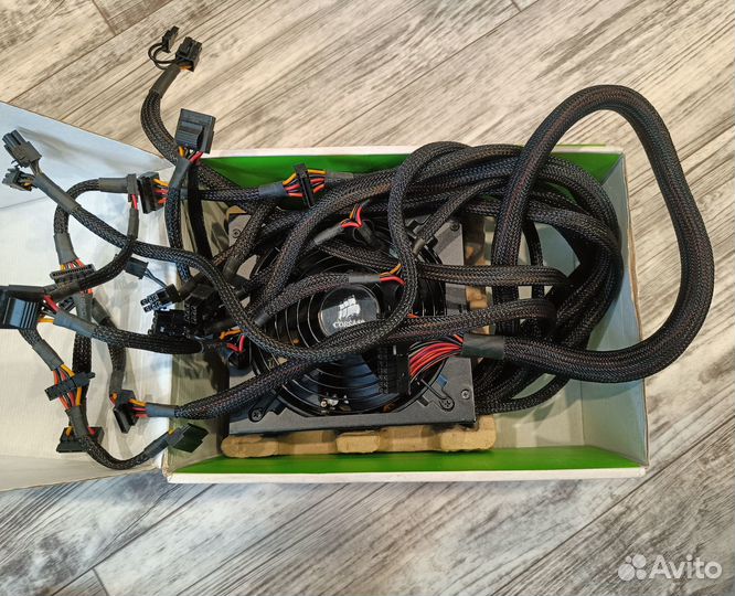 Блок питания Corsair cx750