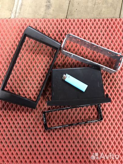 Рамка магнитолы тойота авенсис 2 с карманом