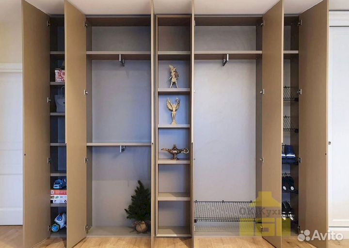 Встроенный шкаф