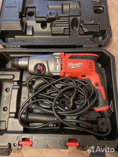 Перфоратор Milwaukee PFH 26T